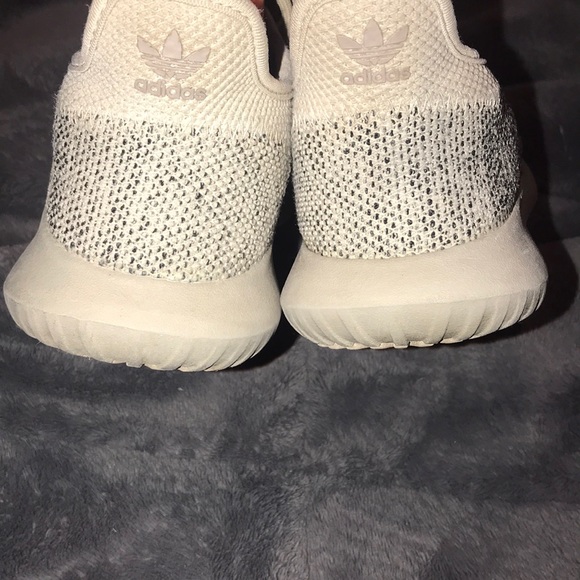 NUDE ADIDAS TUBULAR SHADOW KNIT - Picture 10 of 12